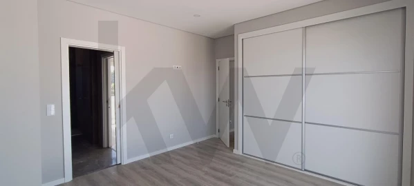 Moradia T4 para Venda em Azeitão (São Lourenço e São Simão)