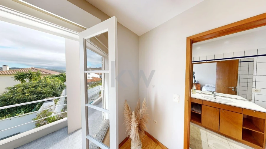 Moradia T8 para Venda em Rosto do Cão (Livramento) Foto 26