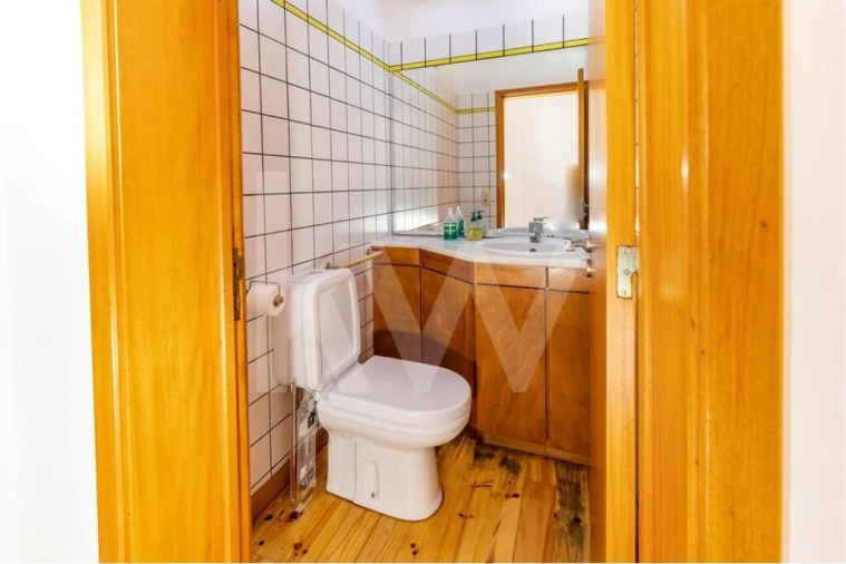 Moradia T8 para Venda em Rosto do Cão (Livramento) Foto 12