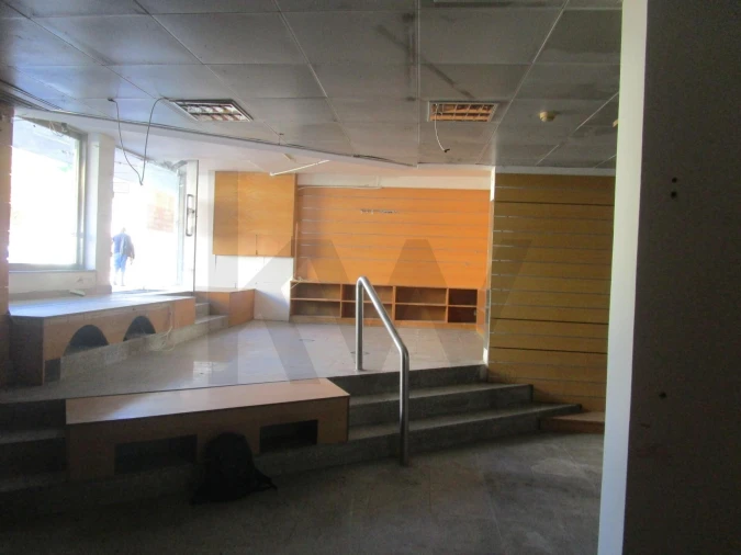 Loja para Arrendamento em São João das Lampas e Terrugem Foto 6