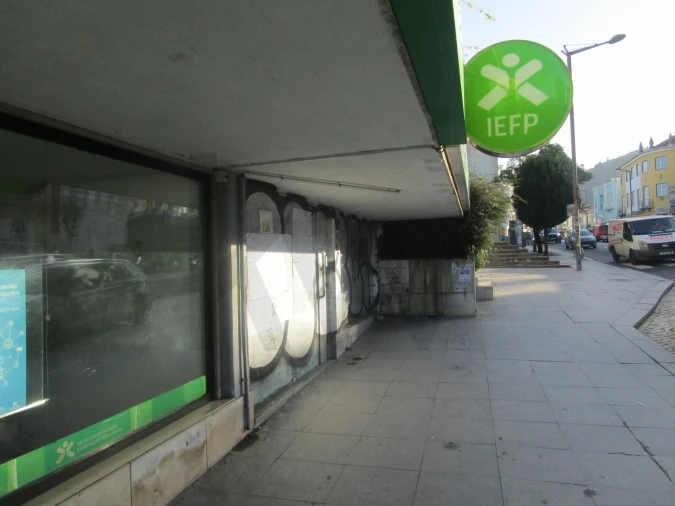 Loja para Arrendamento em São João das Lampas e Terrugem Foto 12