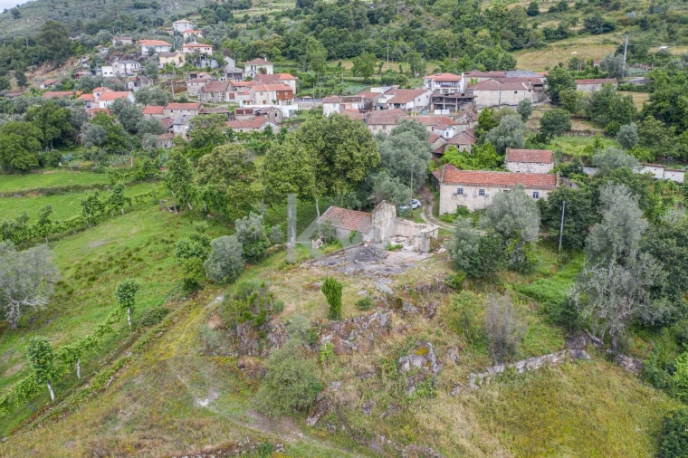 Quinta T3 para Venda em Rio Douro Foto 10
