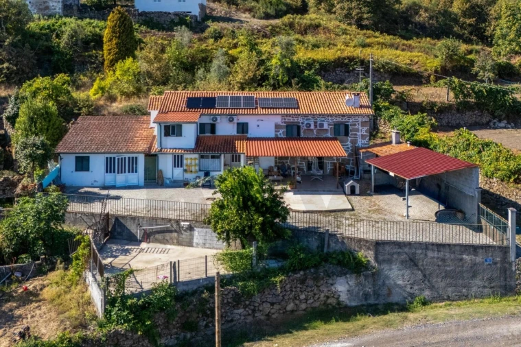 Moradia T4 para Venda em São Pedro do Sul, Várzea e Baiões