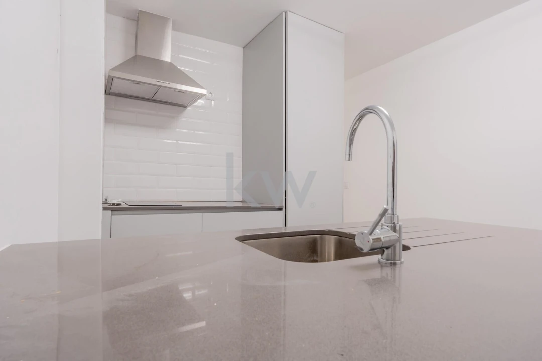 Apartamento T1 para Venda em Misericórdia Foto 12