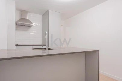 Apartamento T1 para Venda em Misericórdia