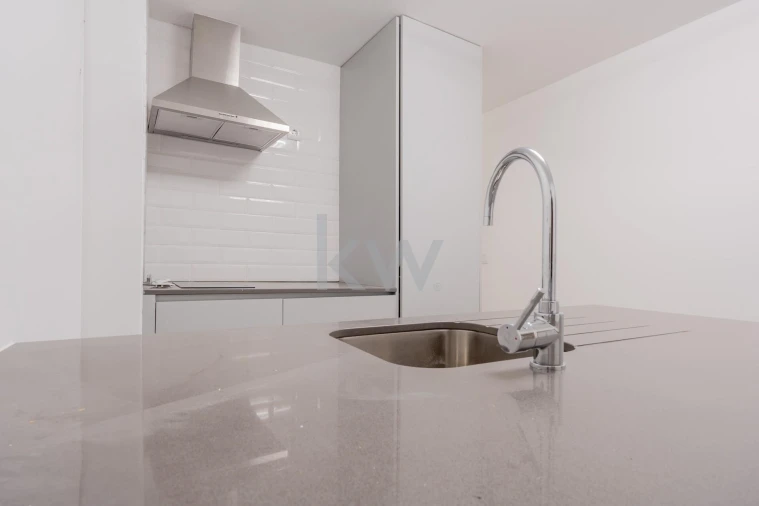Apartamento T1 para Venda em Misericórdia Foto 12