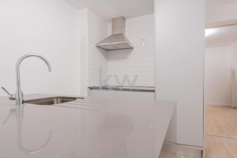 Apartamento T1 para Venda em Misericórdia Foto 16