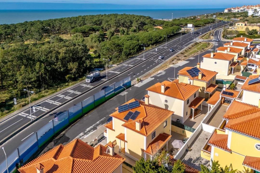 Moradia T3 para Venda em Ericeira Foto 1