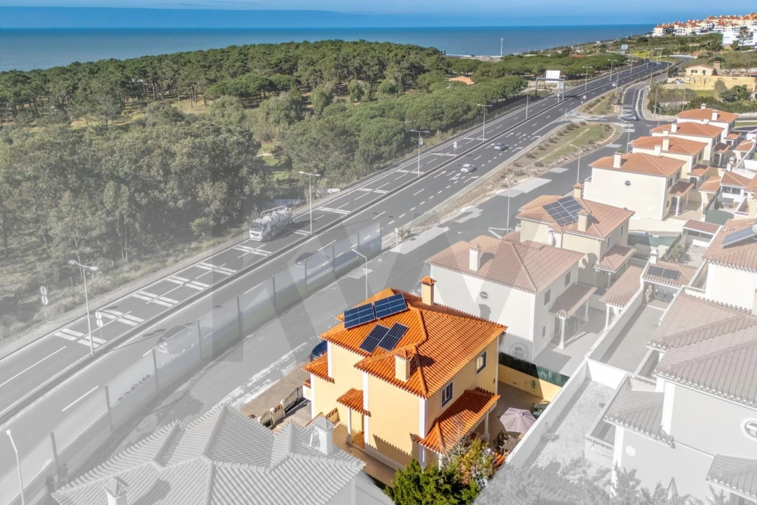 Moradia T3 para Venda em Ericeira Foto 2