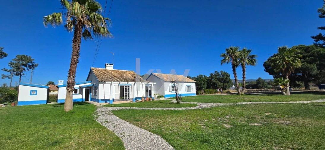 Quinta T4 para Venda em Azeitão (São Lourenço e São Simão) Foto 1