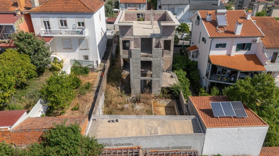 Moradia T5 para Venda em Eiras e São Paulo de Frades Foto 38