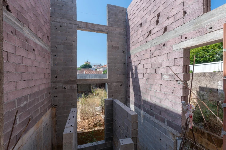 Moradia T5 para Venda em Eiras e São Paulo de Frades Foto 8