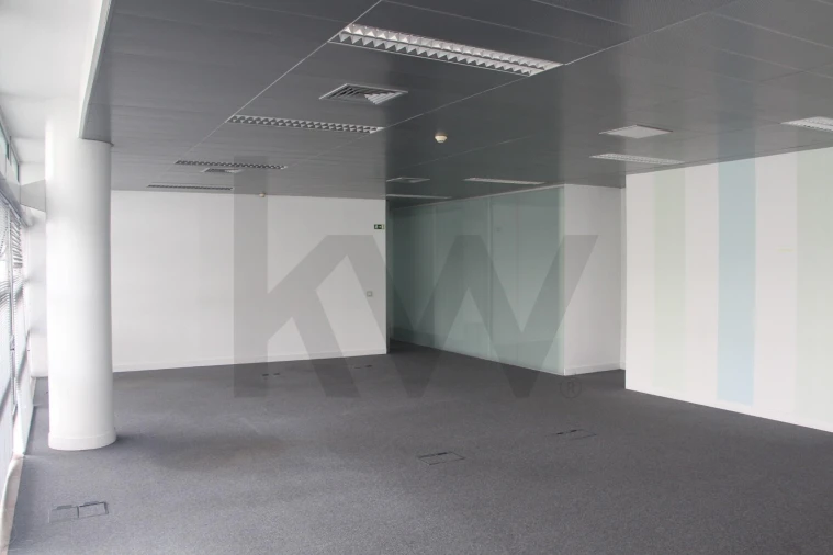 Escritório para Arrendamento em Agualva e Mira-Sintra Foto 3