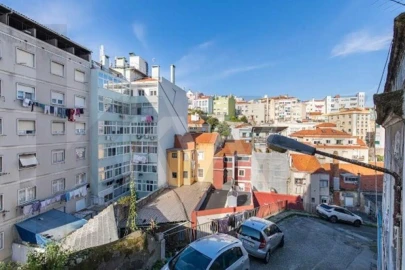 Prédio para Venda em São Vicente