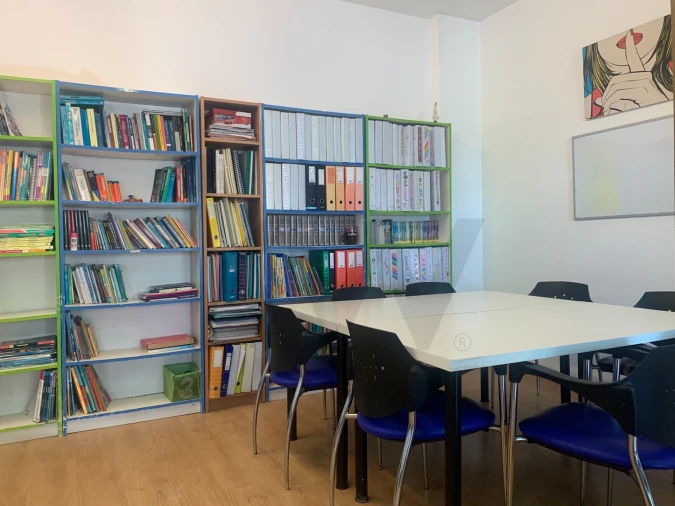 Loja para Arrendamento em Ramada e Caneças Foto 12