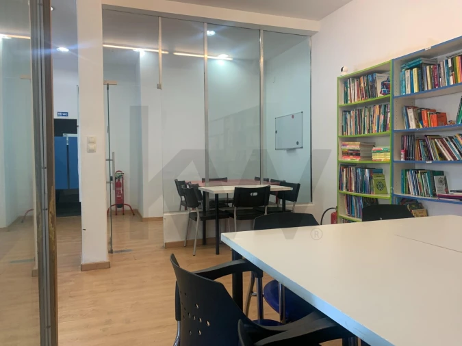 Loja para Arrendamento em Ramada e Caneças Foto 16