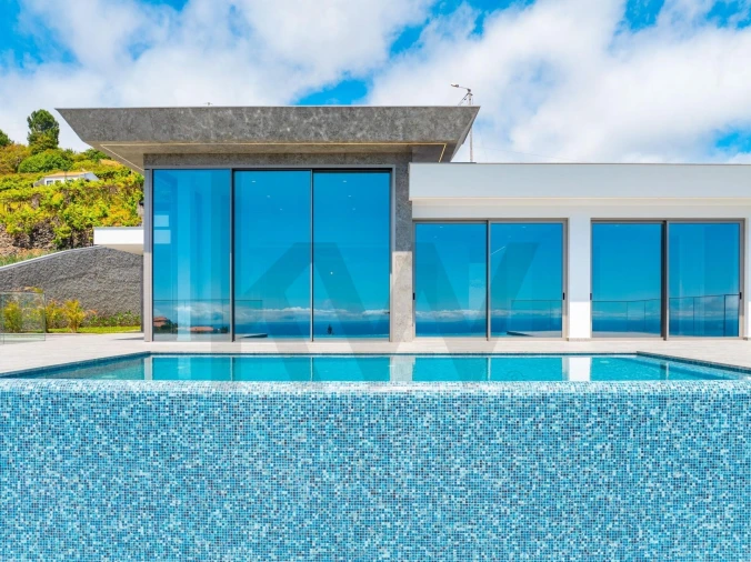 Moradia T3 para Venda em Estreito da Calheta Foto 5