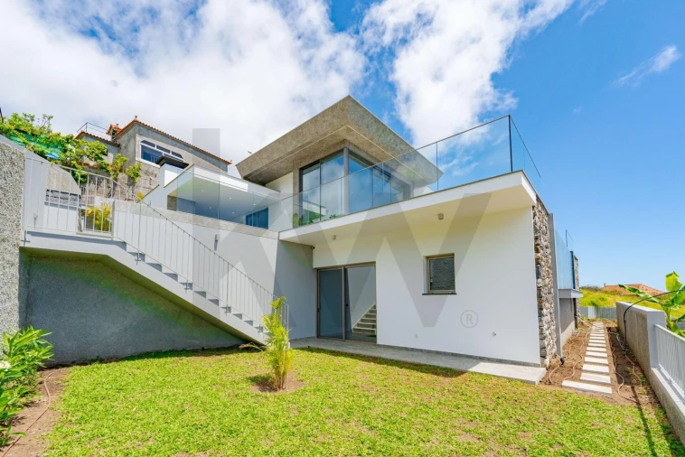 Moradia T3 para Venda em Estreito da Calheta Foto 34