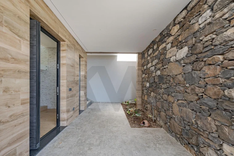 Moradia T3 para Venda em Estreito da Calheta Foto 30