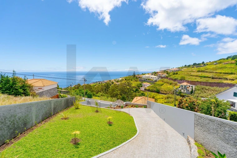 Moradia T3 para Venda em Estreito da Calheta Foto 40