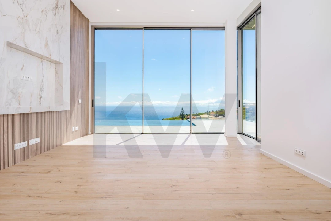 Moradia T3 para Venda em Estreito da Calheta Foto 7