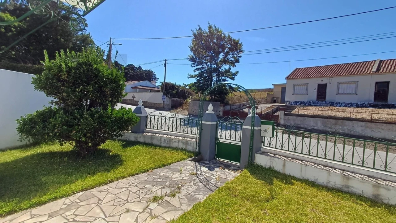 Moradia T3 para Venda em Roliça Foto 24