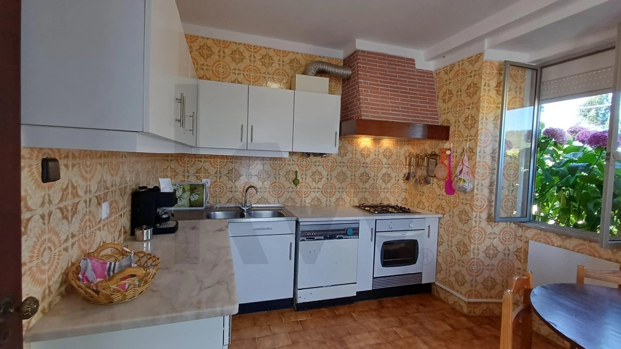 Moradia T3 para Venda em Roliça Foto 4