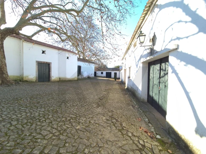 Quinta T6 para Venda em Carvoeira e Carmões Foto 29