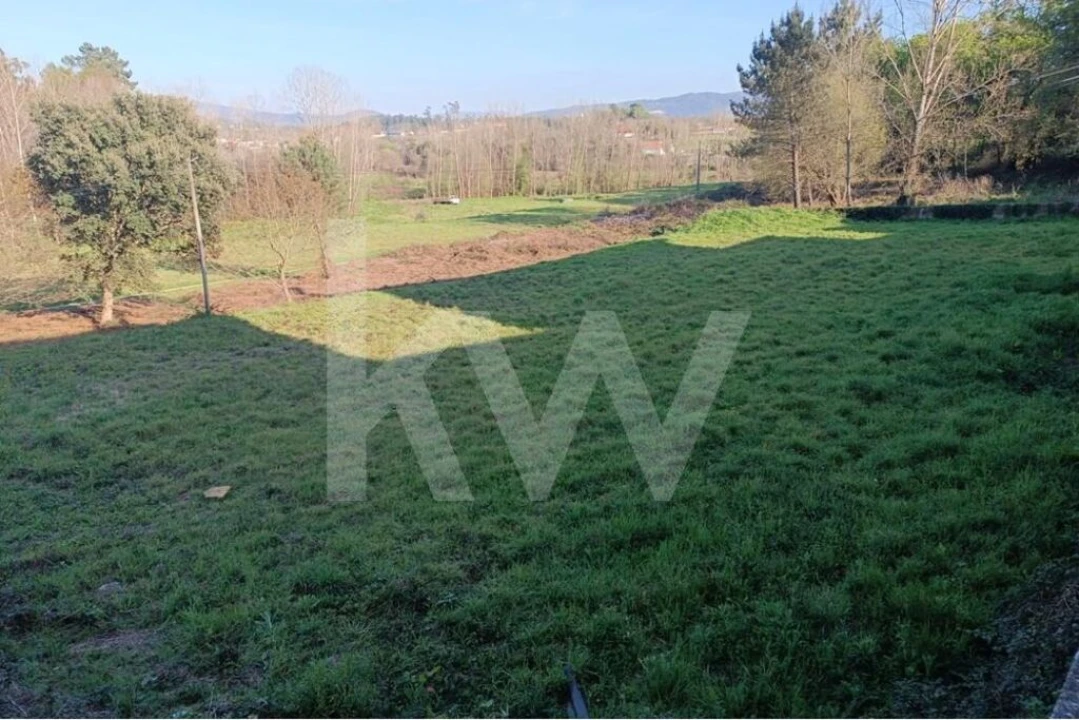 Terreno para Venda em Loureira Foto 8