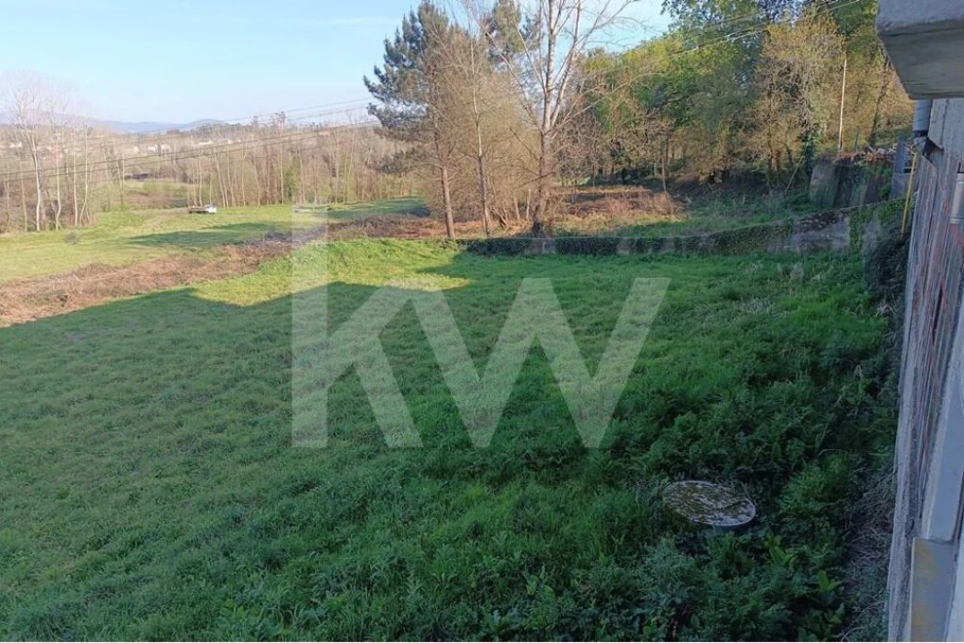 Terreno para Venda em Loureira Foto 5