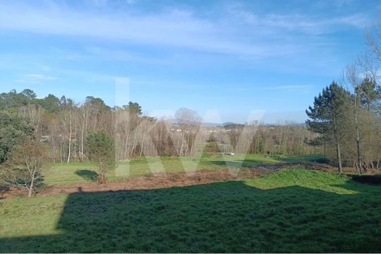 Terreno para Venda em Loureira Foto 6