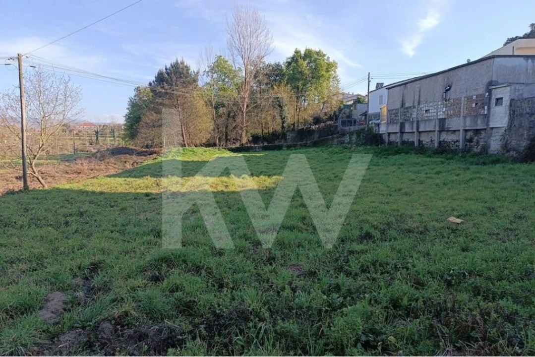 Terreno para Venda em Loureira Foto 13