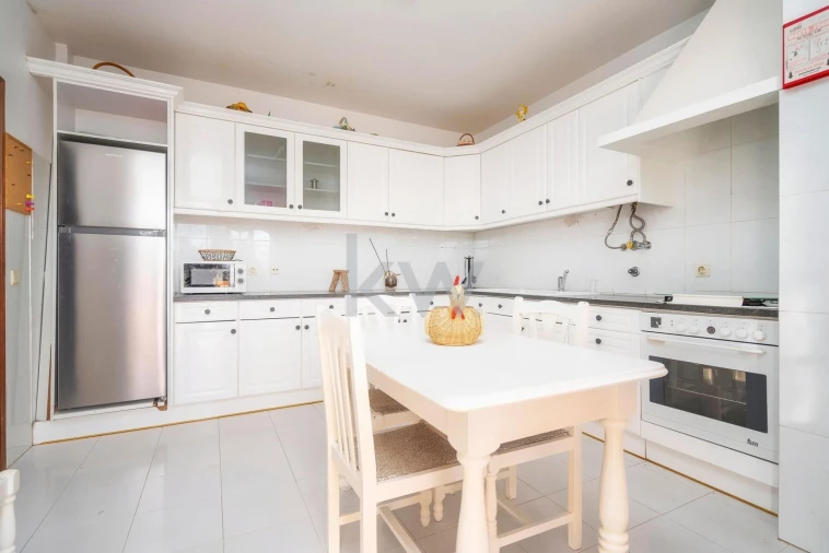 Moradia T4 para Venda em Alcantarilha e Pêra Foto 9