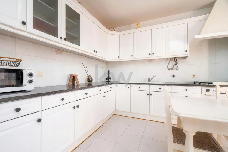 Moradia T4 para Venda em Alcantarilha e Pêra Foto 8