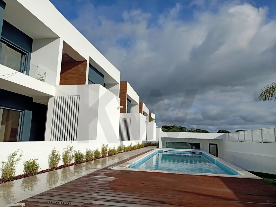Moradia T4 para Venda em Loures Foto 73