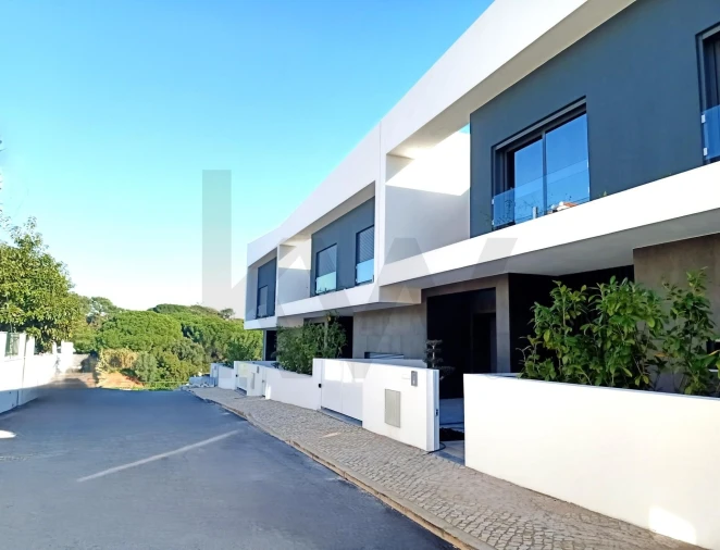 Moradia T4 para Venda em Loures Foto 92