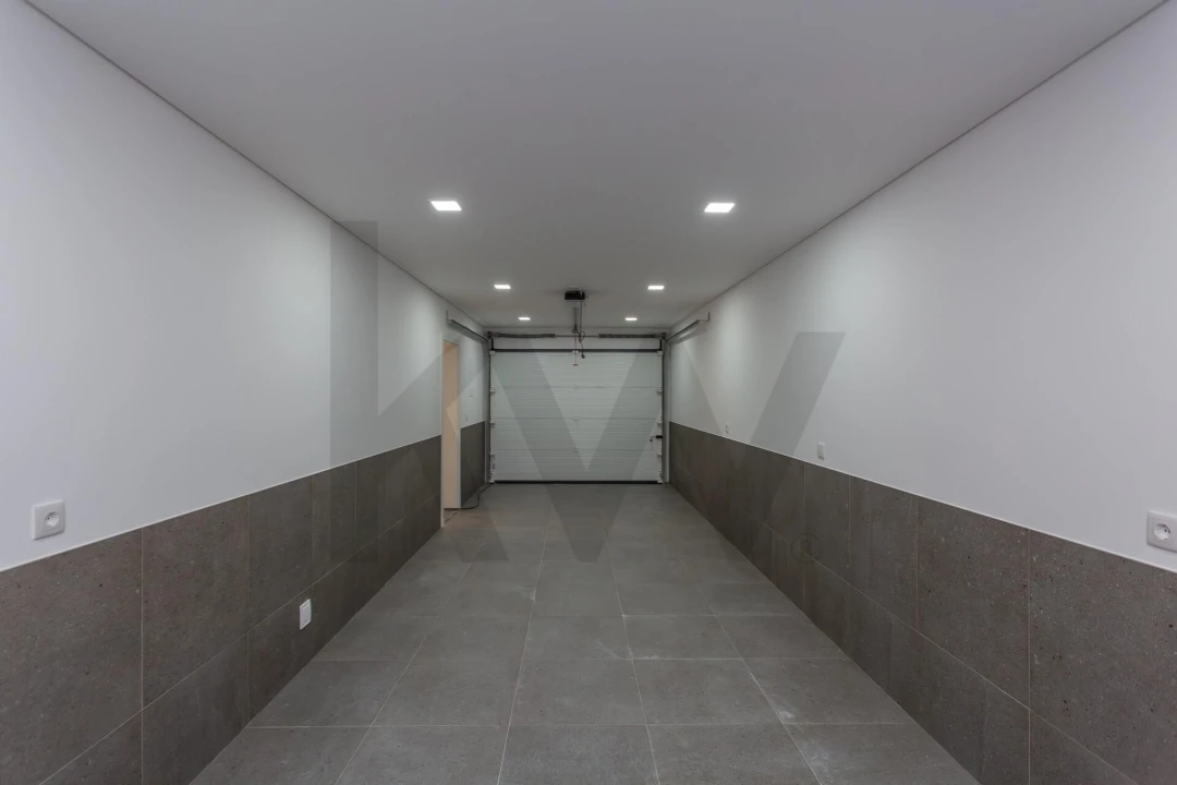 Moradia T4 para Venda em Loures Foto 78