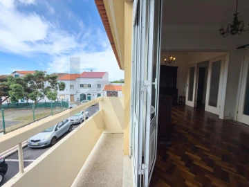 Apartamento T4 para Venda em Ponta Delgada (São José)