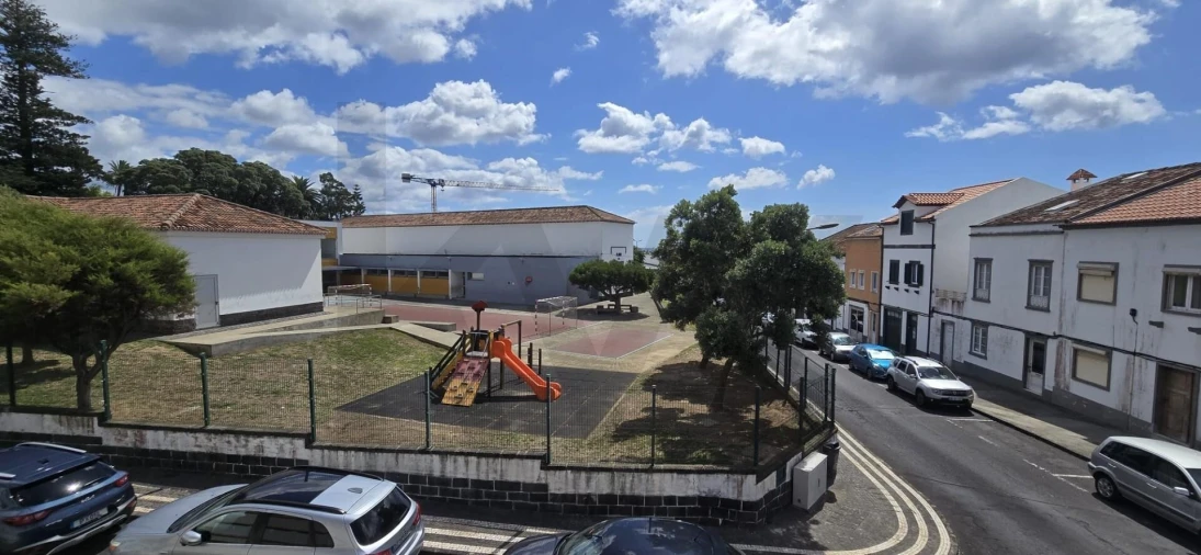 Apartamento T4 para Venda em Ponta Delgada (São José) Foto 5