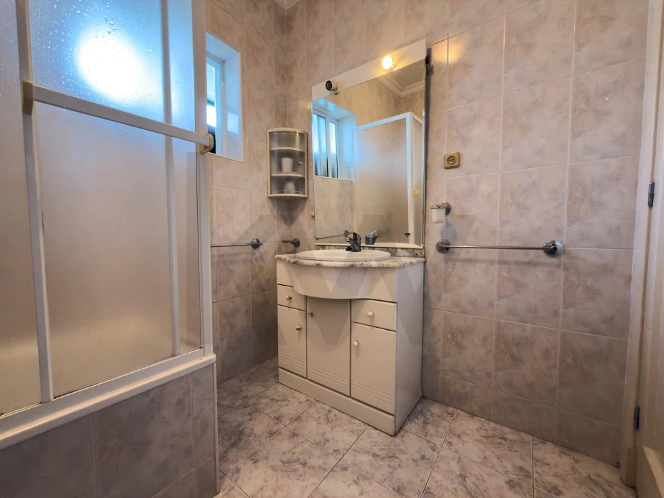 Apartamento T4 para Venda em Ponta Delgada (São José) Foto 16