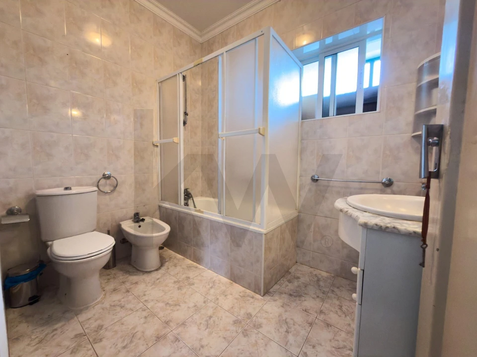 Apartamento T4 para Venda em Ponta Delgada (São José) Foto 15