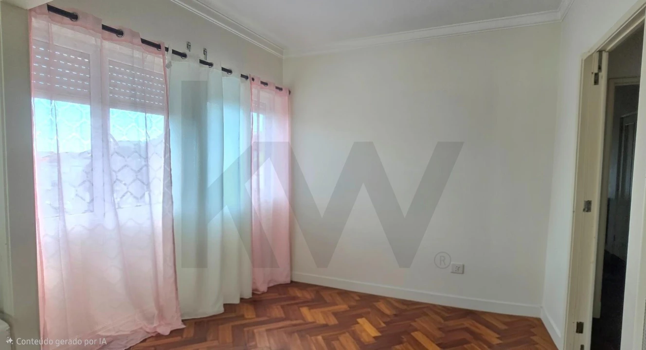 Apartamento T4 para Venda em Ponta Delgada (São José) Foto 4