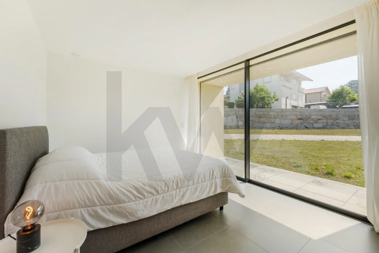 Moradia T4 para Venda em Vilela Foto 18