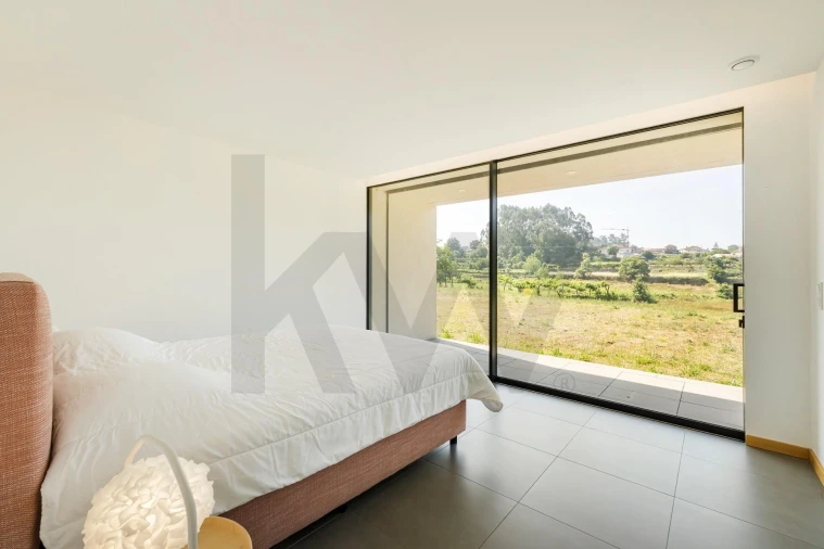 Moradia T4 para Venda em Vilela Foto 19