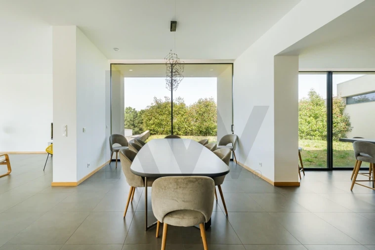 Moradia T4 para Venda em Vilela Foto 13