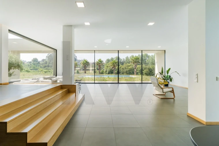 Moradia T4 para Venda em Vilela Foto 9