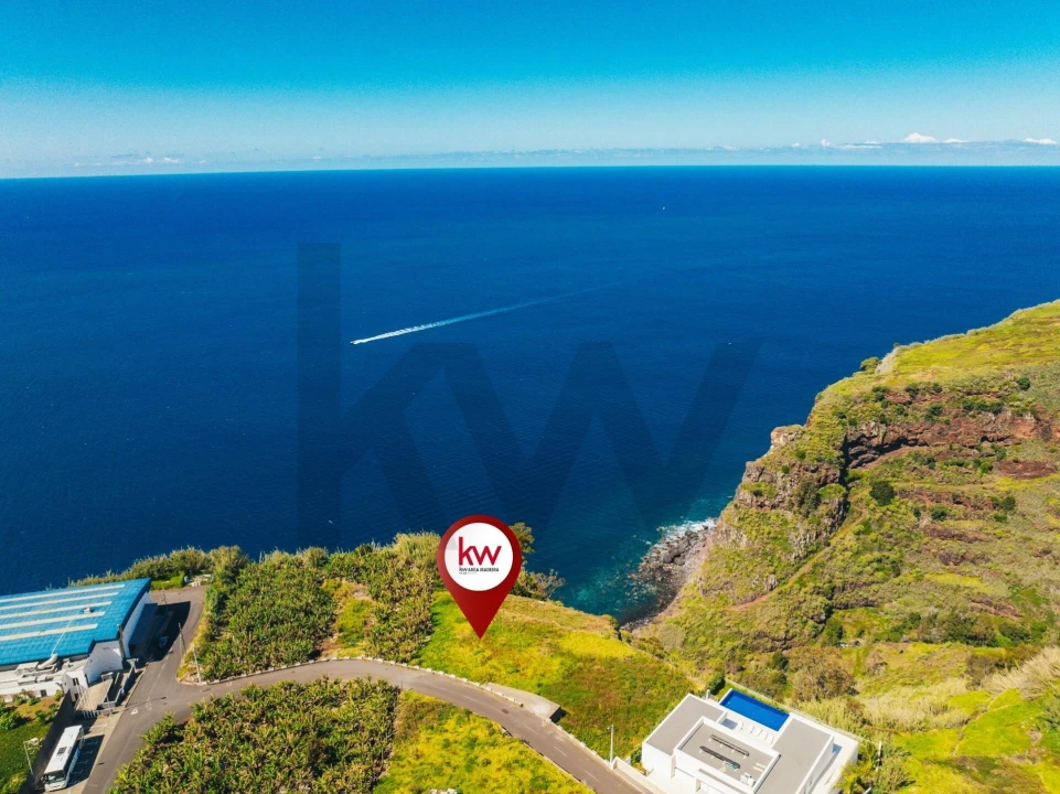 Terreno para Venda em Arco da Calheta Foto 8