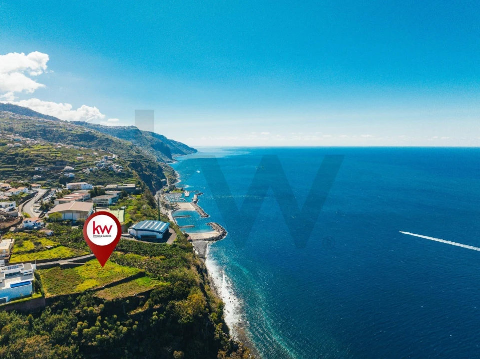 Terreno para Venda em Arco da Calheta Foto 10