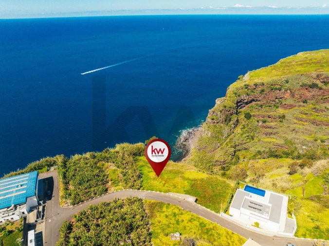 Terreno para Venda em Arco da Calheta Foto 7