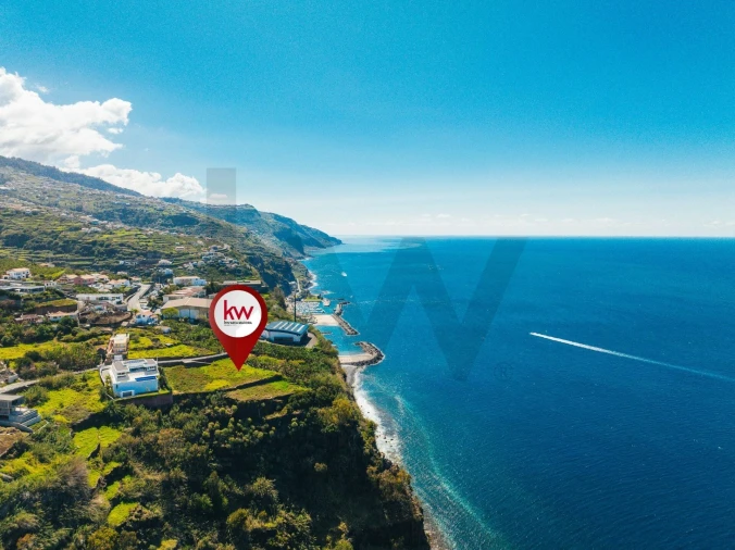 Terreno para Venda em Arco da Calheta Foto 11